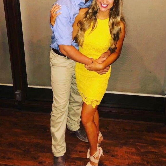 Yellow dress - Picture 2 of 3